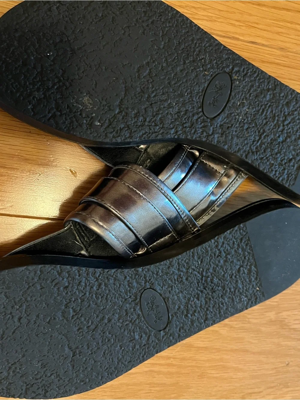 Coach Metallic Iridescent Leather Thong Sandals in Pewter Black